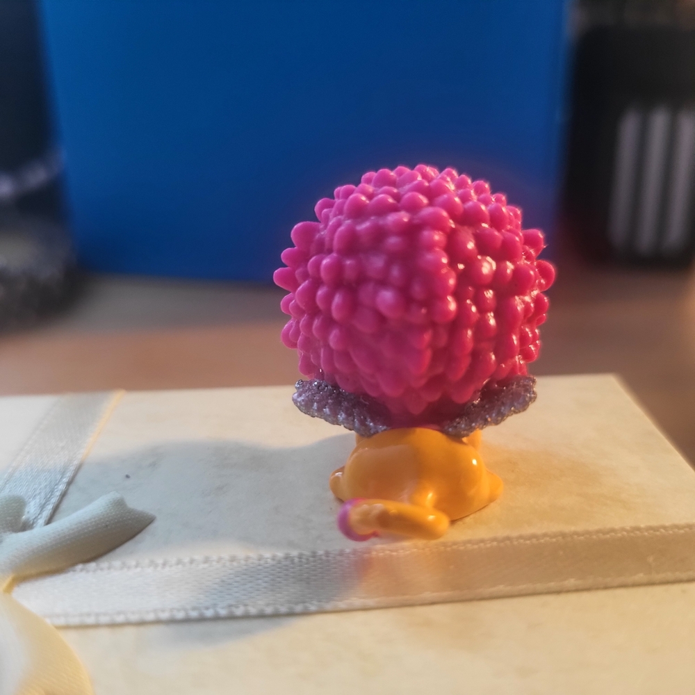 2017 Small Hatchimal - - Picture 2 of 3